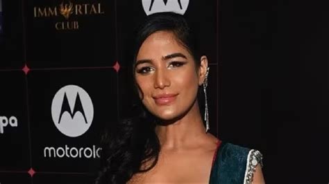 poonam pandey is live|Poonam Pandey is alive after reports of death from cervical。